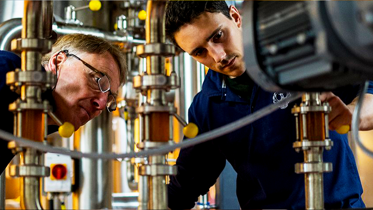 Master brewer Derek Prentice and head brewer Charlie Long